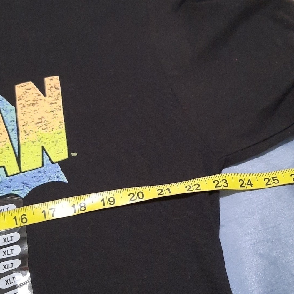 Batman Black Tee with Multicolor Logo - Picture 3 of 4